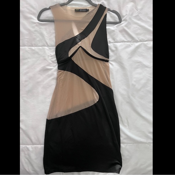 “Come through” Dress - Picture 3 of 6